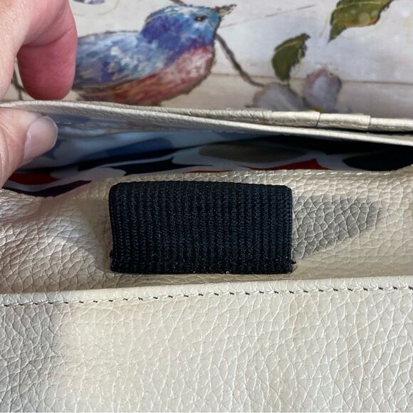 Grace Adele Cream Leather Wallet Wristlet Detachable Strap Compact Smaller Size - Picture 6 of 9